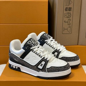 「#153」LOUIS VUITTON Trainer diamond