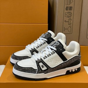 「#153」LOUIS VUITTON Trainer diamond