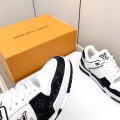 「#168」LOUIS VUITTON Trainer