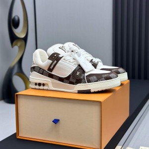 「#119」LOUIS VUITTON Trainer