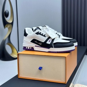 「#121」LOUIS VUITTON Trainer