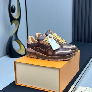 「#126」LOUIS VUITTON Trainer