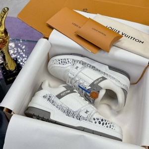 「#206」LOUIS VUITTON Trainer
