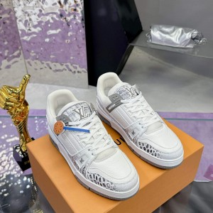 「#206」LOUIS VUITTON Trainer