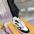 「#212」LOUIS VUITTON Trainer