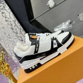 「#220」LOUIS VUITTON Trainer