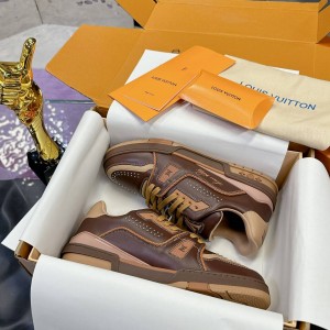 「#225」LOUIS VUITTON Trainer