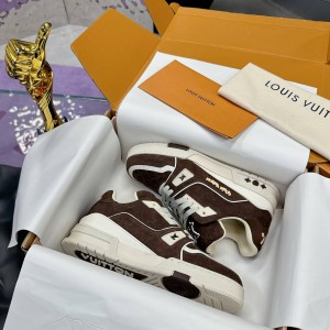 「#234」LOUIS VUITTON Trainer