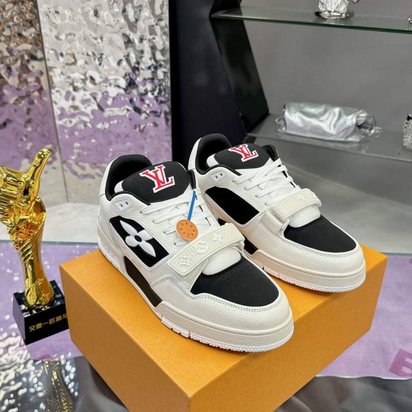 「#238」LOUIS VUITTON Trainer