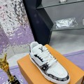 「#243」LOUIS VUITTON Trainer