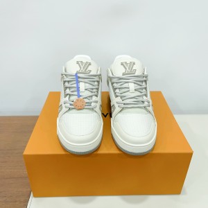 「#112」LOUIS VUITTON Trainer