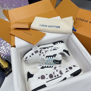 「#265 」LOUIS VUITTON Trainer