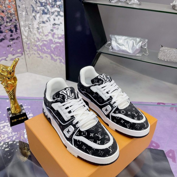 「#270 」LOUIS VUITTON Trainer