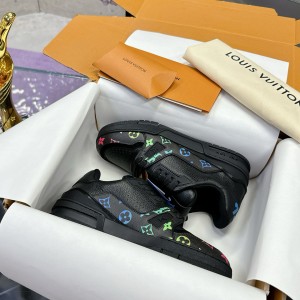 「#164 」LOUIS VUITTON Trainer