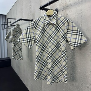 「#6027」  Burberry T-shirt