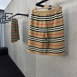 「#6057」  Burberry short