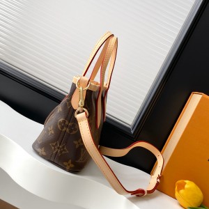 「#11626」Louis Vuitton bags