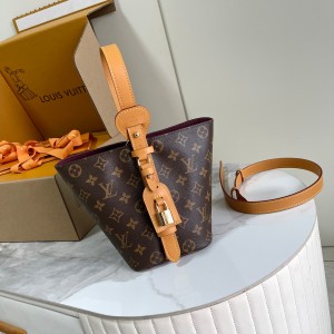 「#11651」Louis Vuitton bags