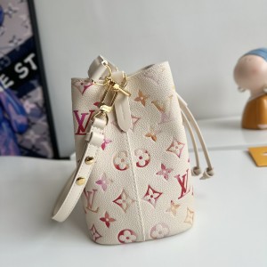 「#11664」Louis Vuitton bags