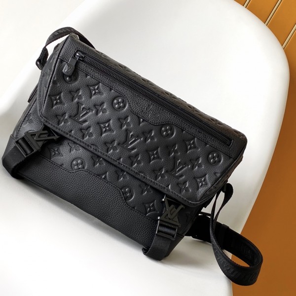 「#11672」Louis Vuitton bags