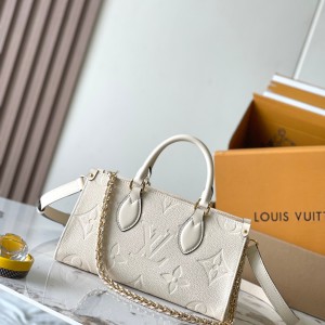 「#11687」Louis Vuitton bags