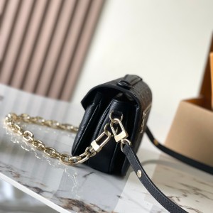 「#11702」Louis Vuitton bags