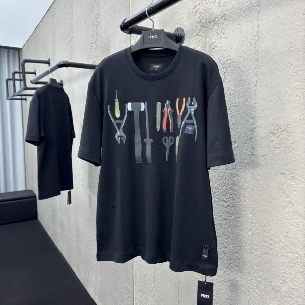 「#2022」Fendi T-shirt