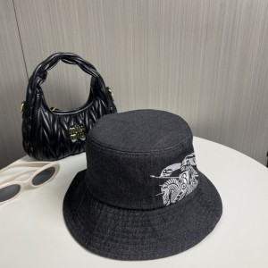 「#17243」Burberry Hat
