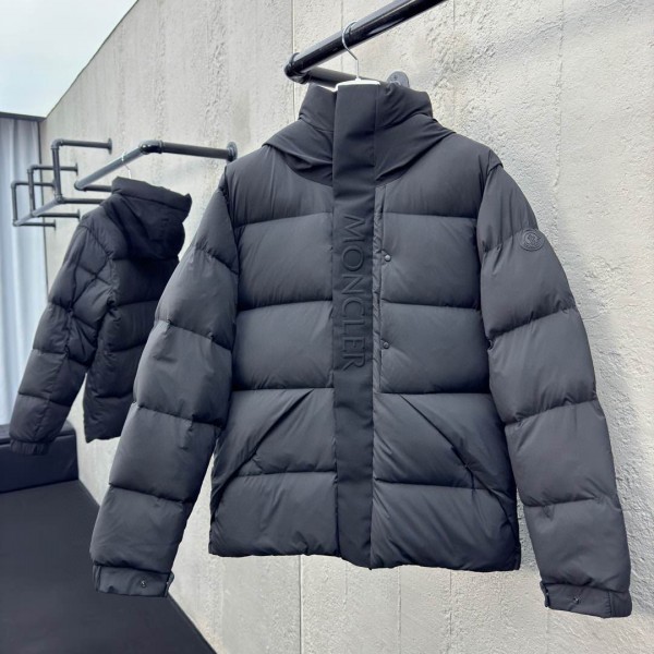 「#6446」Moncler jacket; down/puffer jacket