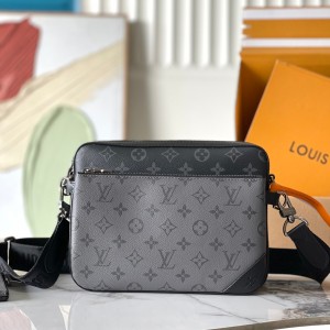 「#20055」Louis Vuitton Bags; Chip M69443 (18.5 x 13 x 8cm