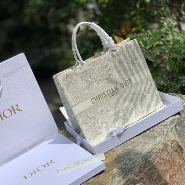 「#22510」Dior Bags  (41.5x35x18 cm