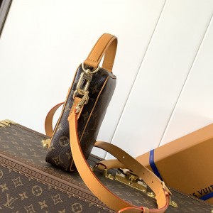 「#20070」Louis Vuitton Bags; Chip  M14013 ( 16.0 x 21.0 x 6.0 cm