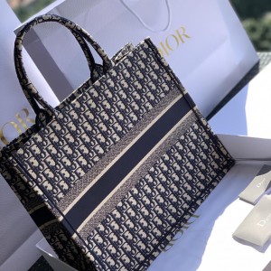 「#22538」Dior Bags  (41.5x35x18cm