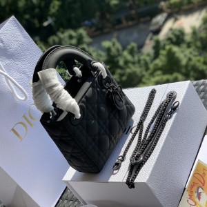 「#22558」Dior Bags  (17×15×7cm