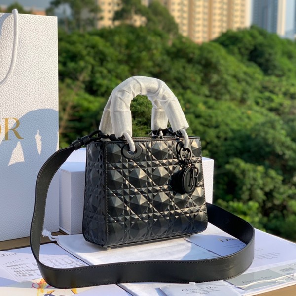 「#22563」Dior Bags  (20×17×8cm