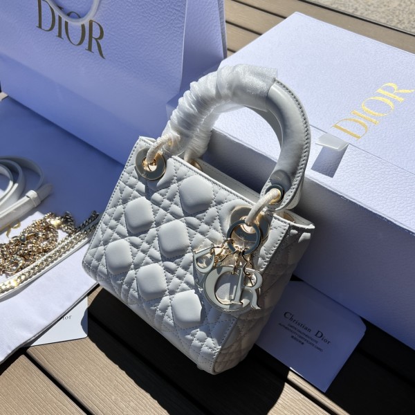 「#22598」Dior Bags  (17×15×7cm