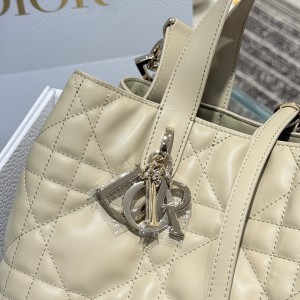 「#22600」Dior Bags  (23×24×16cm