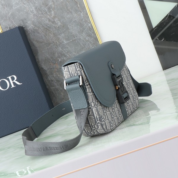 「#22747」Dior Bags(23x18x6cm