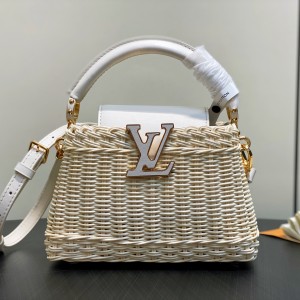 「#20215」Louis Vuitton Bags; M26005  (21 ×8 × 14 cm