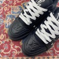 「#107」LOUIS VUITTON Trainer
