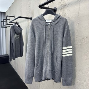 「#3092」THOM BRKWNE sweater