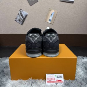 「#100」LOUIS VUITTON Trainer 