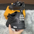 「#100」LOUIS VUITTON Trainer