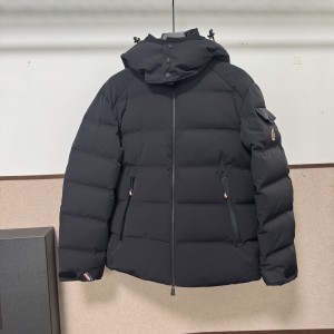 「#6430」Moncler jacket; down/puffer jacket