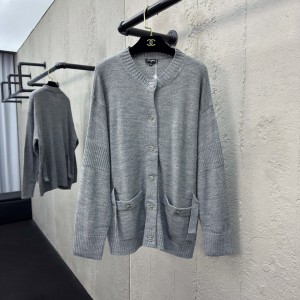 「#4050」CHANEL cardigan; sweater