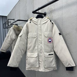 「#4603」Canada goose jacket；down/puff jacket
