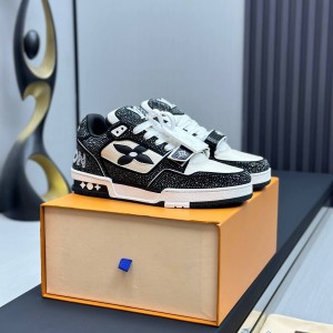 「#364」LOUIS VUITTON Trainer