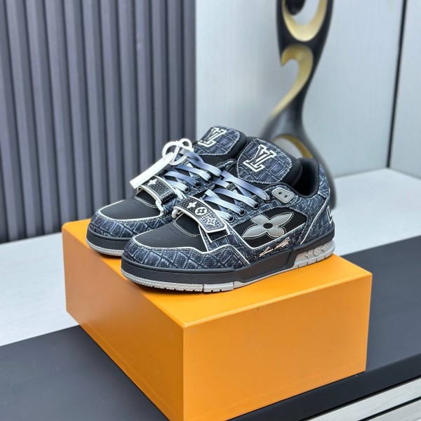 「#370」LOUIS VUITTON Trainer