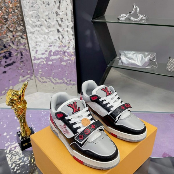 「#368」LOUIS VUITTON Trainer
