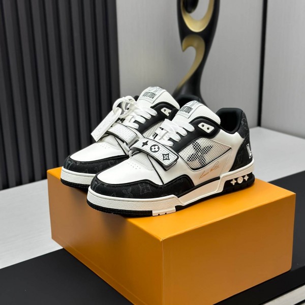 「#254」LOUIS VUITTON Trainer